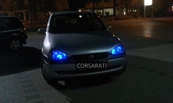 Und ja, die STandlichter sind blau - aber nur auf Treffen mit anderen Motorfreunden- Noch nennen wir uns nicht tuner nur &quot;Auoverhübscher&quot;! :)