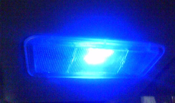 Leselampe Blau.jpg