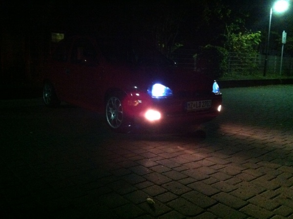 Hier sieht man die SMD Standlichter gut :)