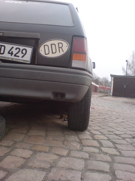 passt hinten sogar drunter...